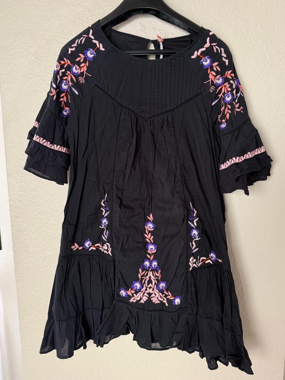 Free People Pavlo Ruffle Embroidered Black Short Sleeve Dress Excellent Condt M